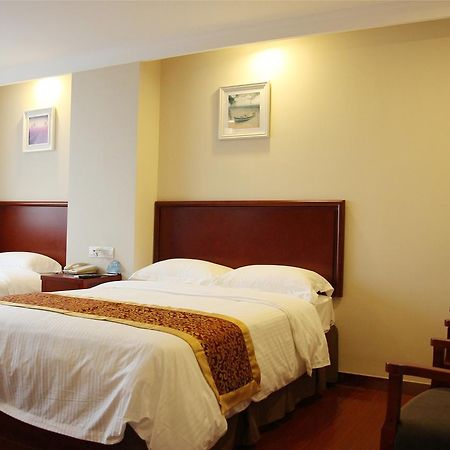 Greentree Inn Jiangsu Zhenjiang Dingmao Industrial Park Wode Square Express Hotel Exterior photo