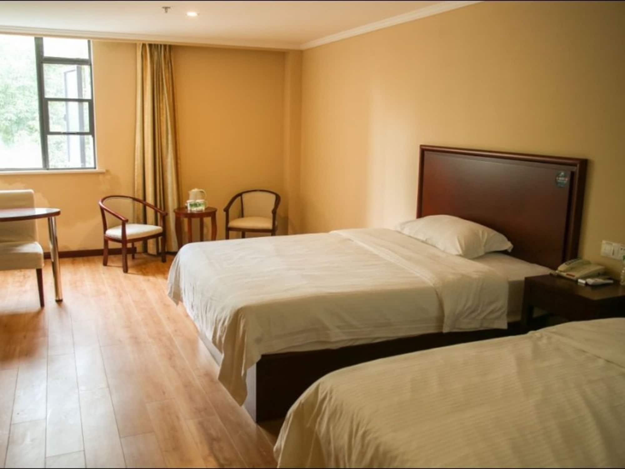 Greentree Inn Jiangsu Zhenjiang Dingmao Industrial Park Wode Square Express Hotel Exterior photo