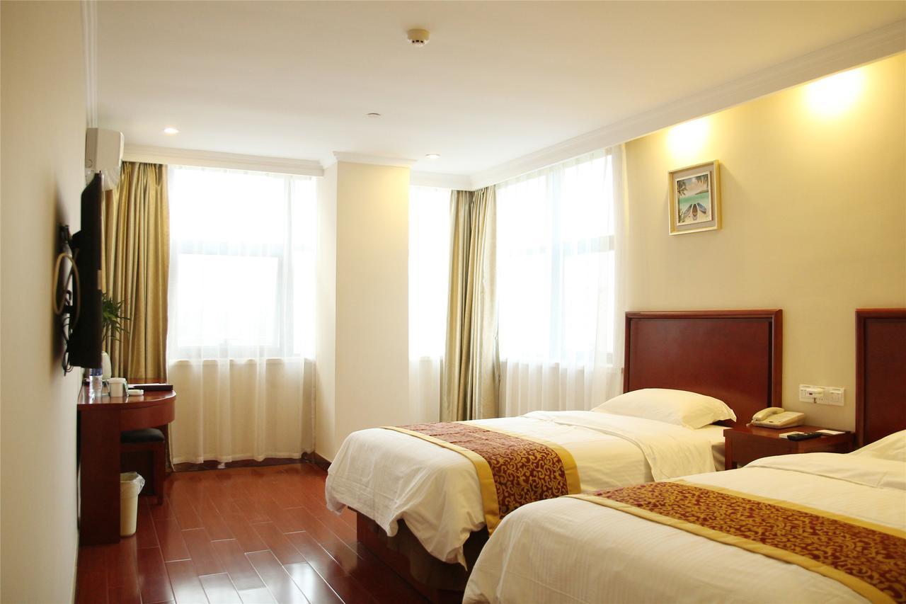 Greentree Inn Jiangsu Zhenjiang Dingmao Industrial Park Wode Square Express Hotel Exterior photo