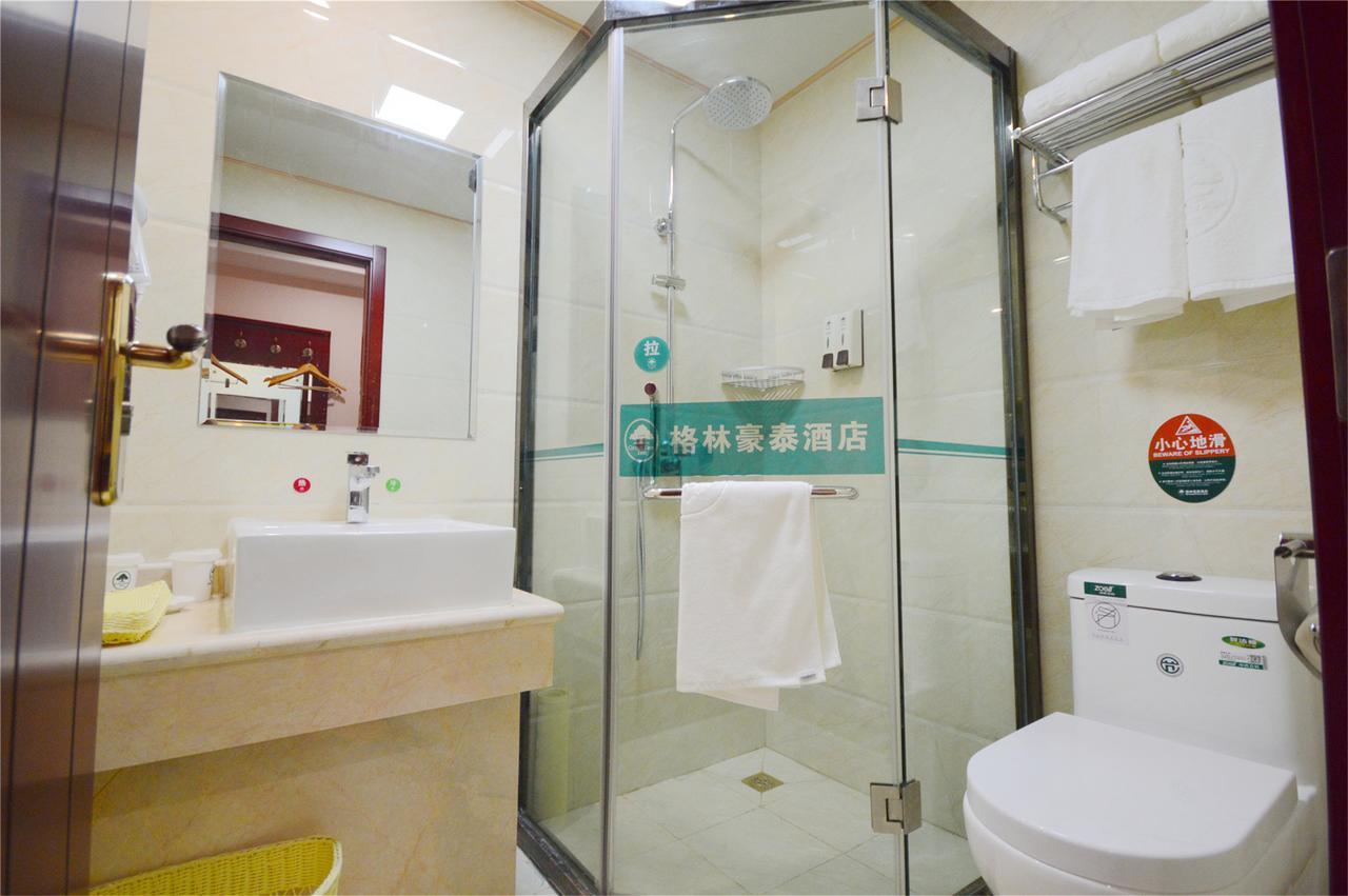 Greentree Inn Jiangsu Zhenjiang Dingmao Industrial Park Wode Square Express Hotel Exterior photo