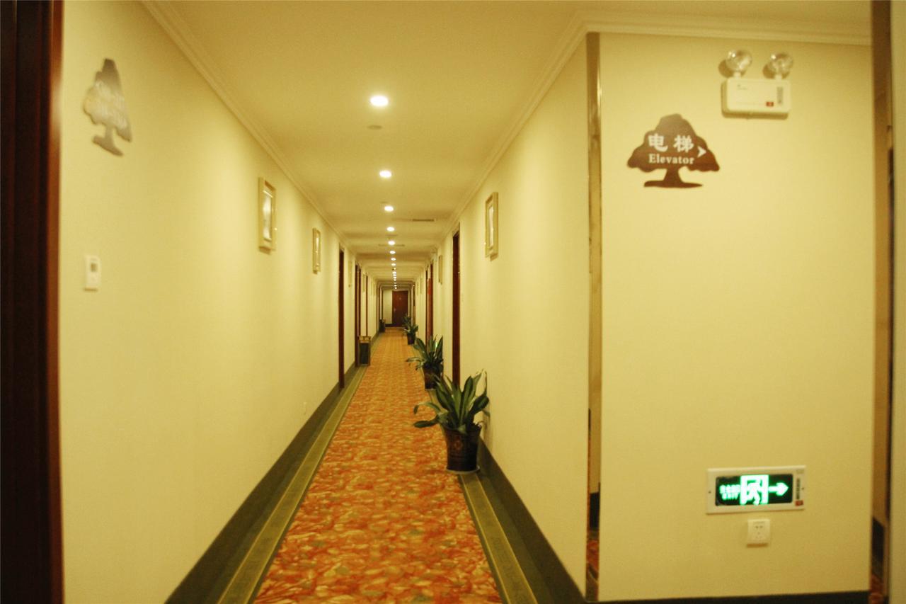 Greentree Inn Jiangsu Zhenjiang Dingmao Industrial Park Wode Square Express Hotel Exterior photo